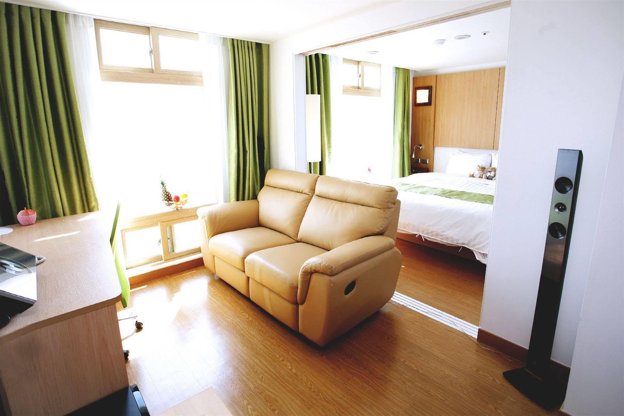 Gunsan Apple Tree Hotel المظهر الخارجي الصورة